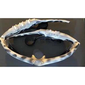 Smart Glasses Camouflage Sport Sunglasses with Built-in Bluetooth Headphones